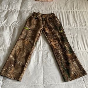 Camo Under armour sweats Medium